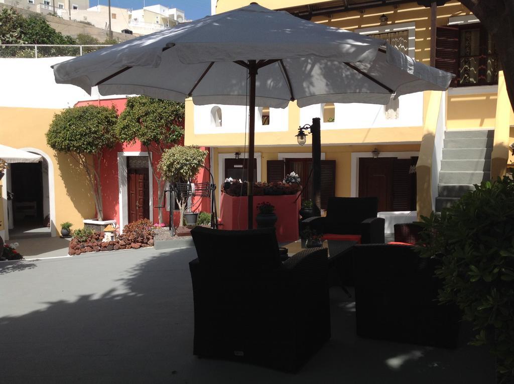 Hotel Pansion Zaharoula Fira  Exterior foto